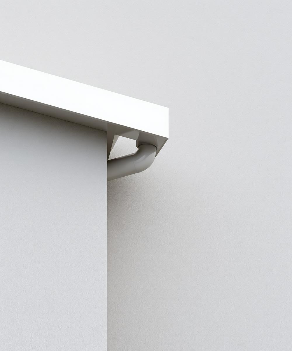 Seamless aluminum gutter and downspout detail